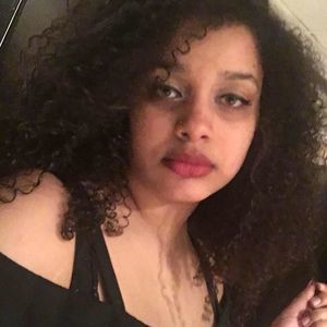 Meet your Posher, Marissa